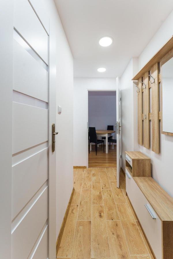 Apartament Pod Swierkiem - Pet Friendly - 2 Osobne Pokoje Dla Max 5 Osob - Space Apart Jelenia Gora Luaran gambar